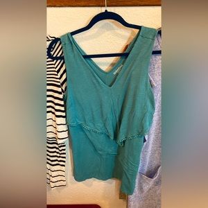 Motherhood maternity v neck nursing tank